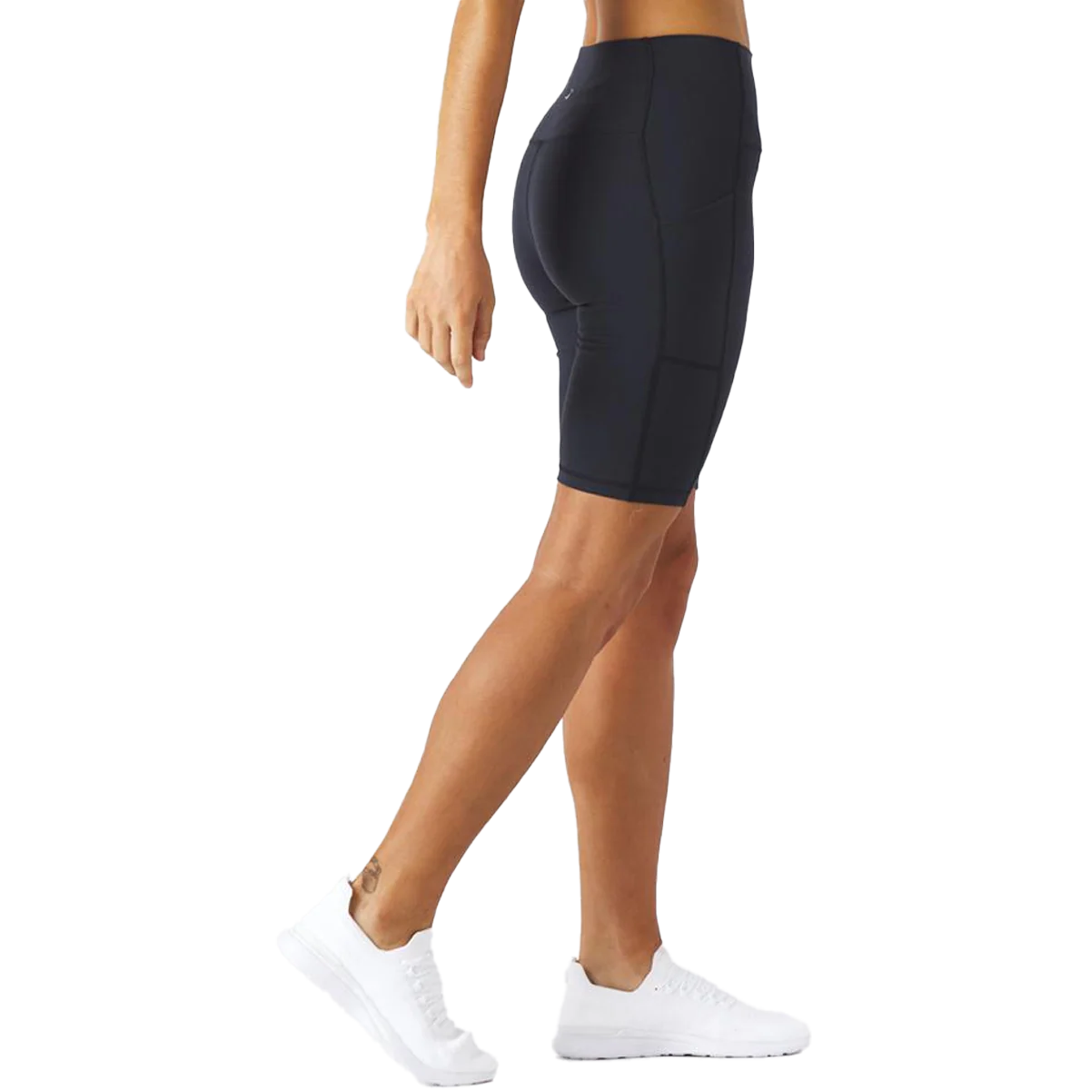 Women's Taper Short - Onhollan