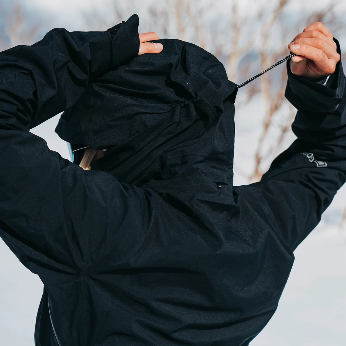 Women's AK Gore-Tex Upshift Jacket - Onhollan