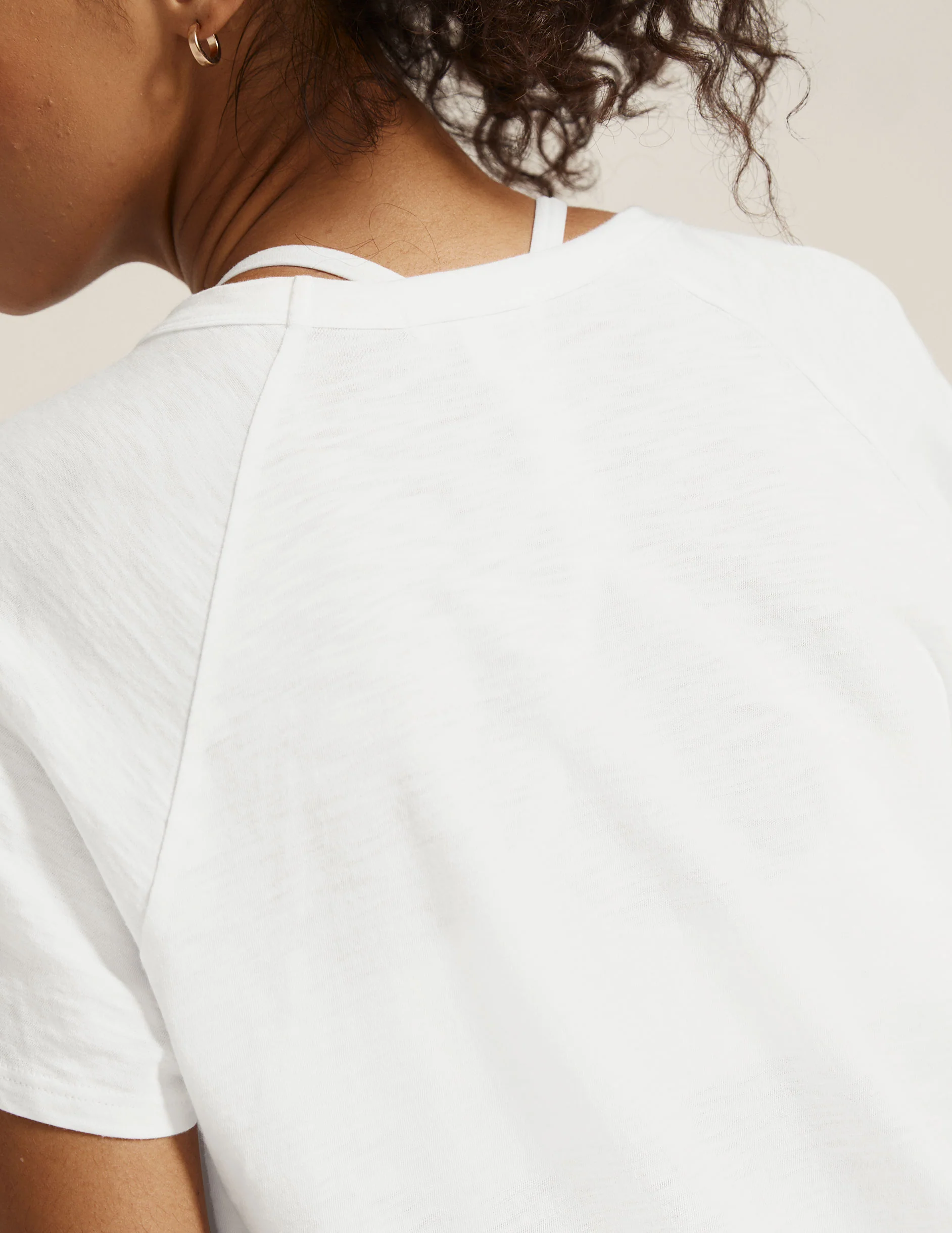 Signature High Low Cropped Tee - Onhollan