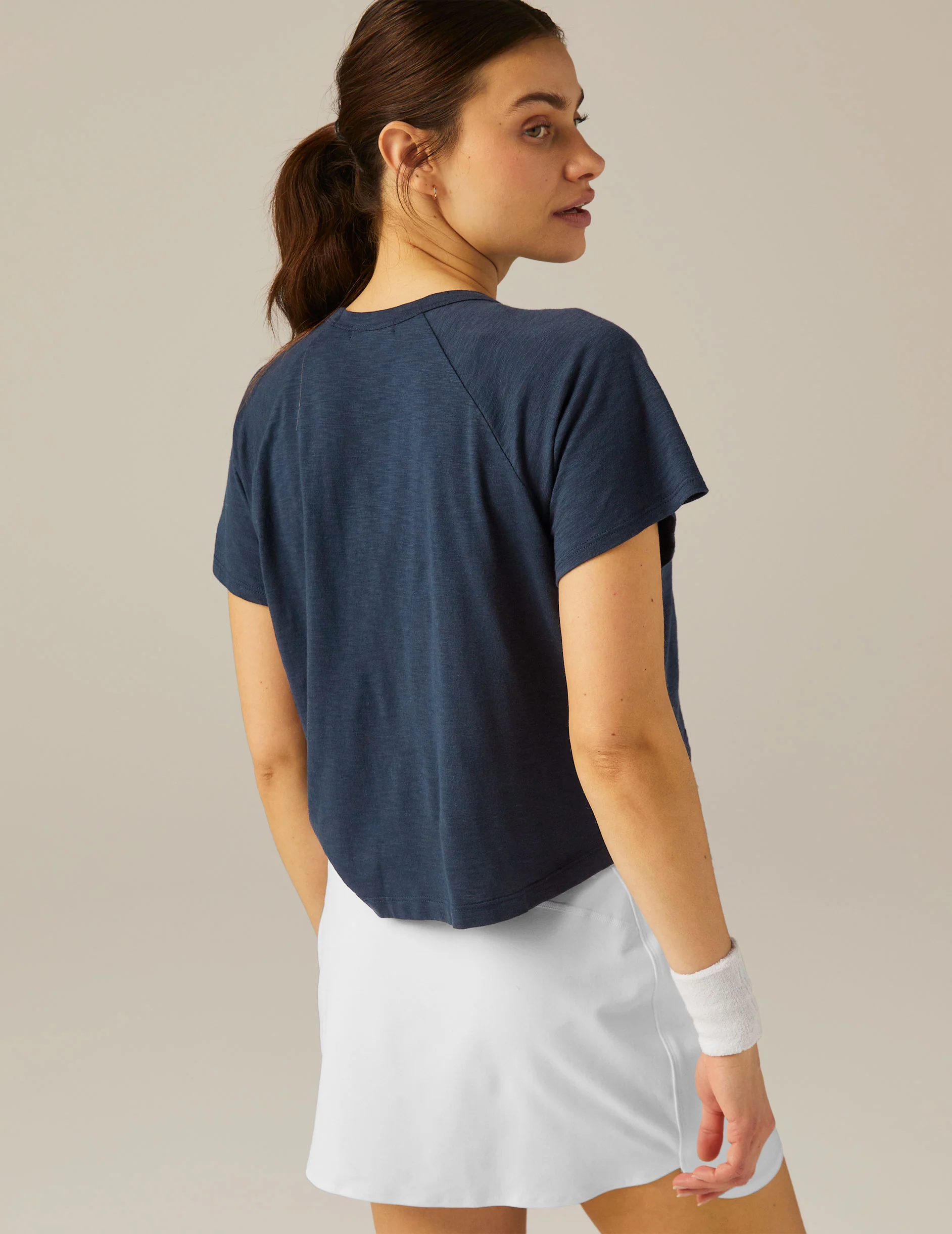 Signature High Low Cropped Tee - Onhollan