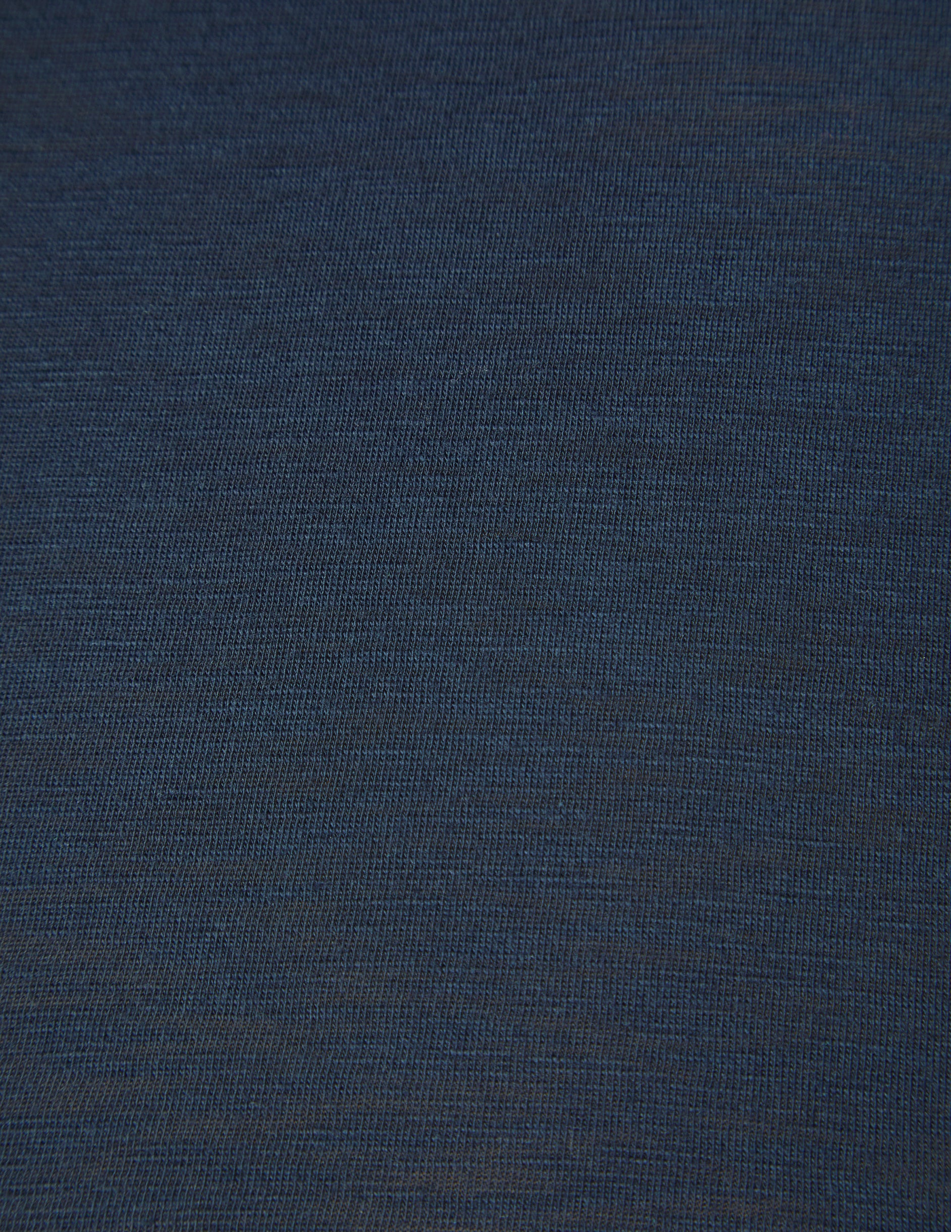 Signature High Low Cropped Tee - Onhollan