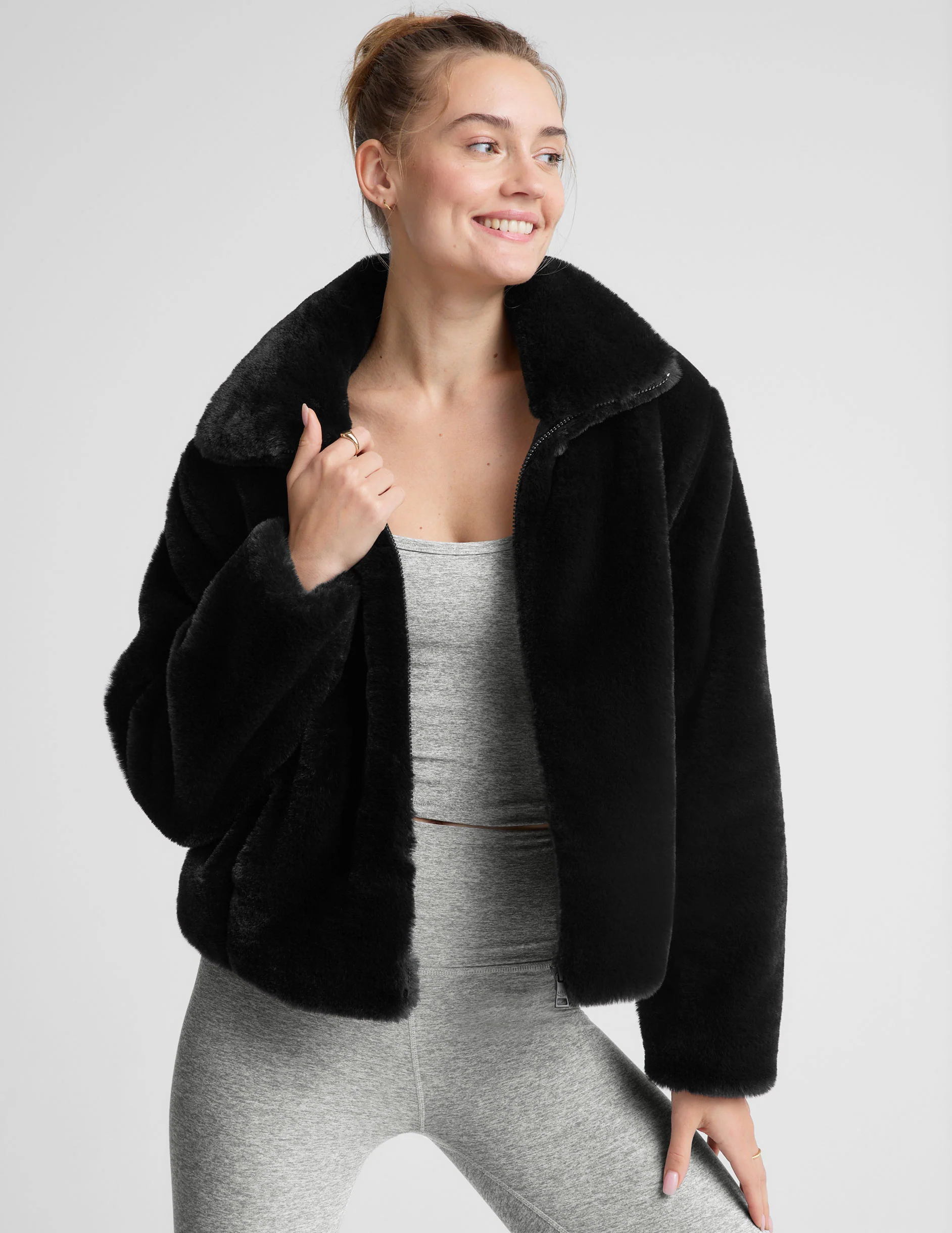 Faux Fur Jacket - Onhollan