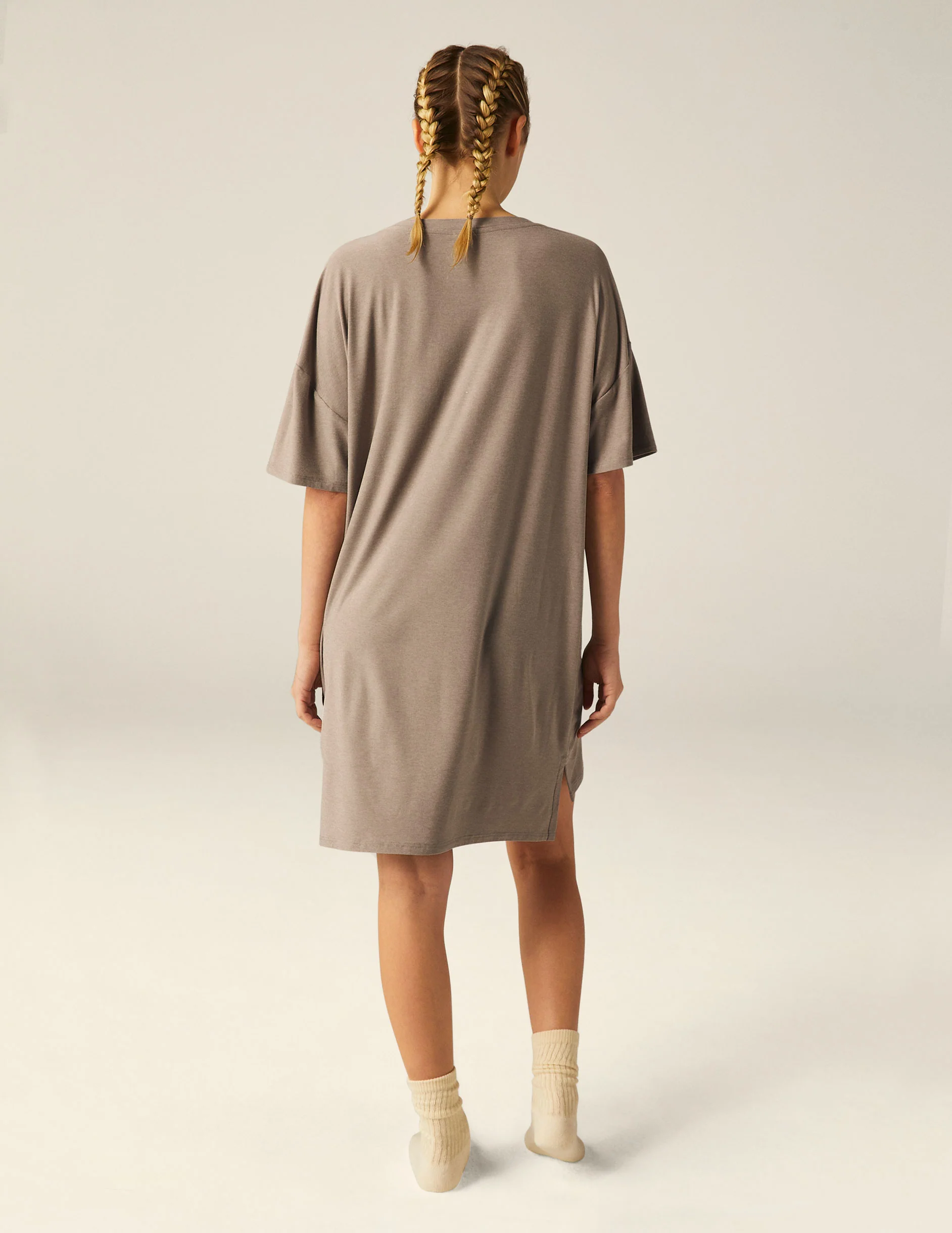 Featherweight V Rested Sleep Tee Dress - Onhollan